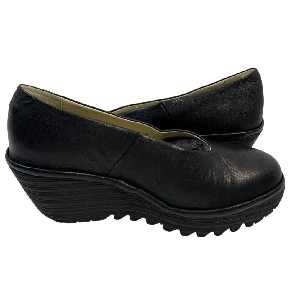 Fly London Women's Yaz Mousse Ballerina Wedge Black Leather Size‎ 39 US 8-8.5